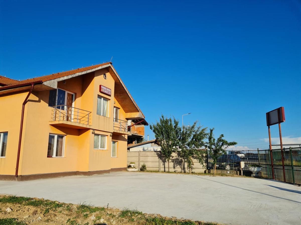 Hotel Pensiunea Sanziana Oradea Zewnętrze zdjęcie