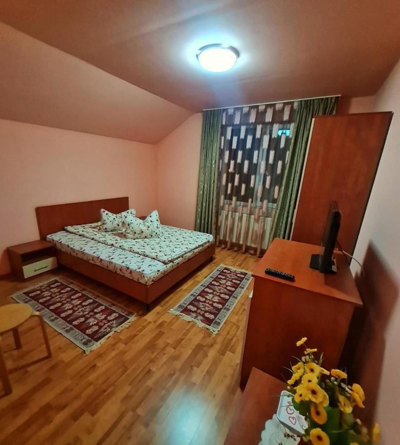 Hotel Pensiunea Sanziana Oradea Zewnętrze zdjęcie